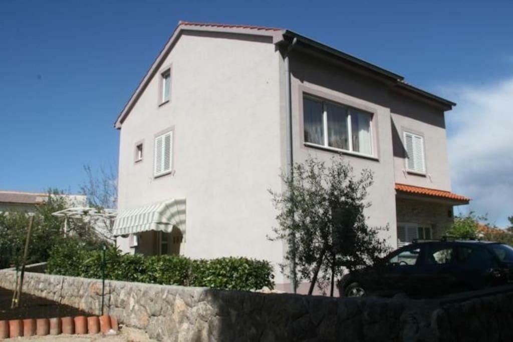 Apartmani Irena Jezevac Krk Island Exterior foto